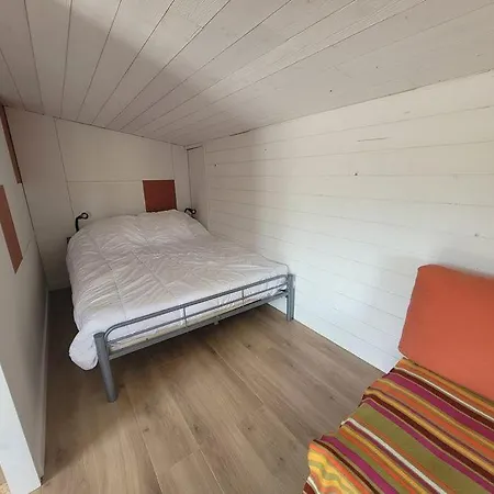 Jolie Maison Bois 8 A 10 Personnes Hébergement de vacances