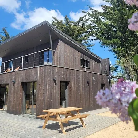 Jolie Maison Bois 8 A 10 Personnes Hébergement de vacances